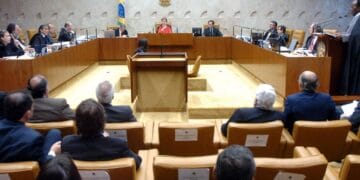 STF invalida lei que proíbe linguagem neutra nas escolas de Uberlândia