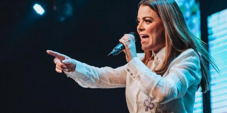 Justiça inocenta Ana Paula Valadão por citar a Bíblia ao falar sobre homossexualidade