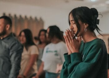 Pastor latino nos EUA relata sobre medo de deportação das pessoas na igreja