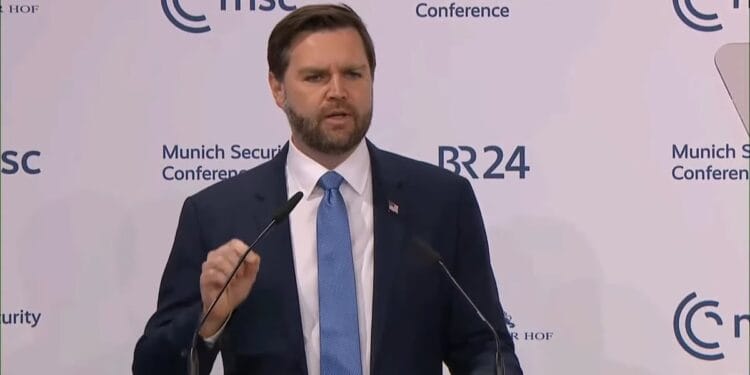 Na Europa, vice-presidente dos EUA critica prisão de cristão por orar em silêncio