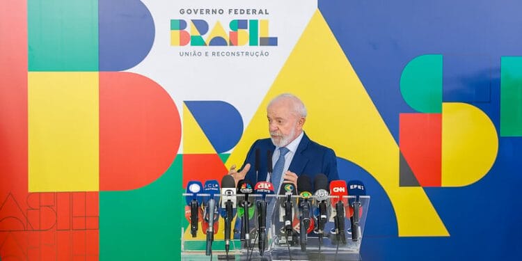 Alta dos combustíveis pressiona preço dos alimentos e desafia Lula a conter inflação