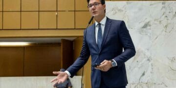 Projeto de Lei de Alex Madureira Revoluciona o Controle de Prescrições em São Paulo