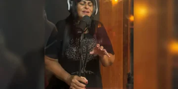 Após sete anos, Beatriz entra em estúdio e prepara novo sucesso gospel