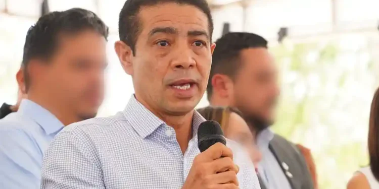 Acusado de corrupção, Pastor Gil não é pastor e já foi acusado de ter um caso com seu motorista