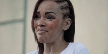 Doente, Flordelis implora por tratamento médico: “Me ajudem por favor”