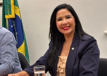 Deputada Cristiane Lopes apresenta projeto de lei para regularização fundiária em Rondônia