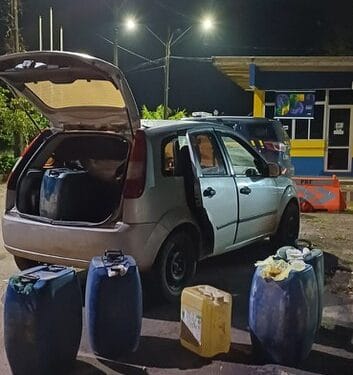 PRF apreende transporte ilegal de combustível em Rio Branco/AC