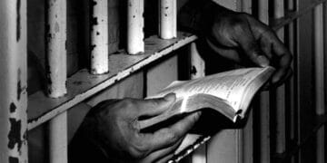 Cristão é liberto após três anos de prisão no Iêmen