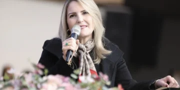 Quem foi Keila Ferreira, a bispa líder da AD Brás que faleceu aos 52 anos; velório será hoje