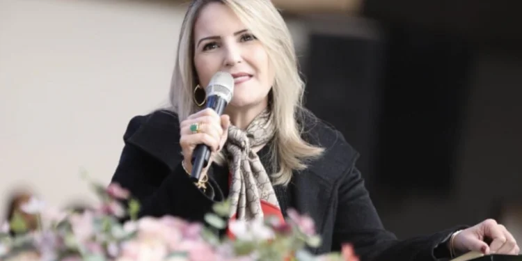 Quem foi Keila Ferreira, a bispa líder da AD Brás que faleceu aos 52 anos; velório será hoje