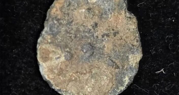 Turista encontra moeda judaica da época do Segundo Templo