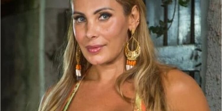 Ex-musa do Carnaval, Ângela Bismarchi diz estar ‘focada em Deus’