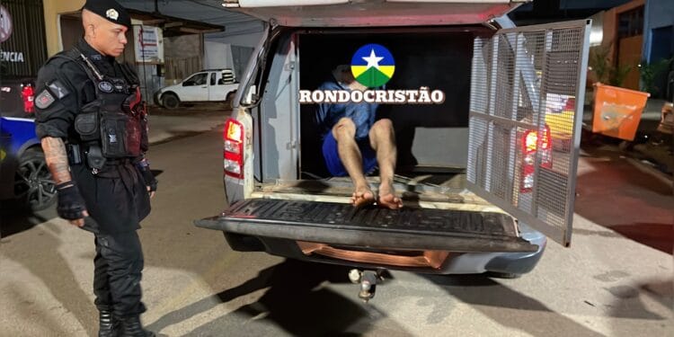 TRANQUILO: Suspeito de duplo homicídio de primos é preso deitado na casa da mãe