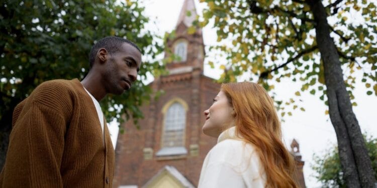 Adolescentes na Finlândia renovam interesse pelo Cristianismo, diz pesquisa