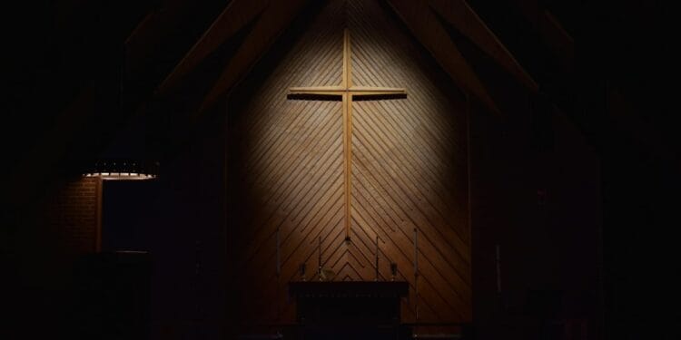 Quase 90% dos cristãos americanos preferem igreja com aspecto de igreja, diz pesquisa