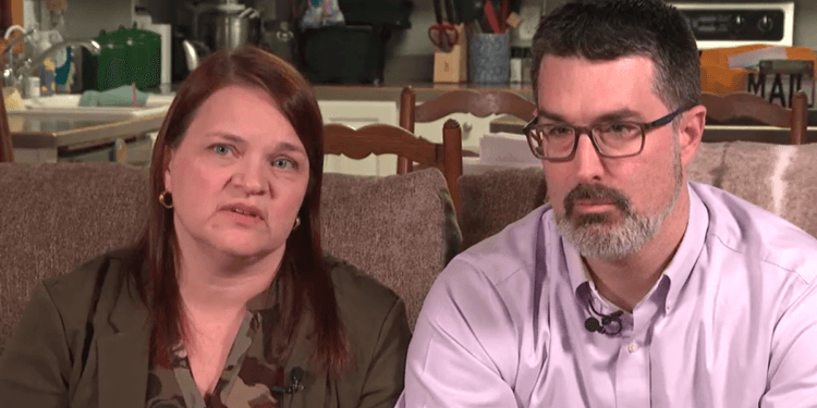 Aluno sobrevive a tiroteio nos EUA e pais testemunham: ‘Deus curou’