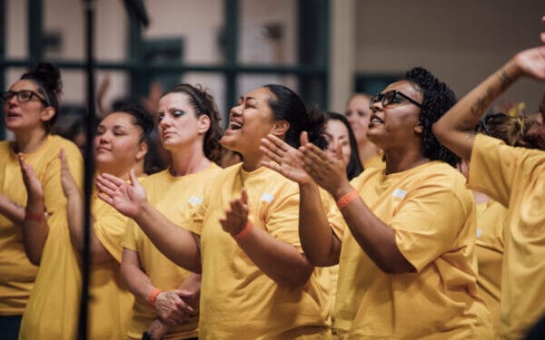 Com batismo, evangelista diz que há um “avivamento nas prisões’