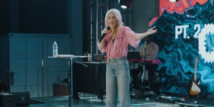 Líder alerta sobre falta de vontade de orar: “É algo demoníaco impedindo”