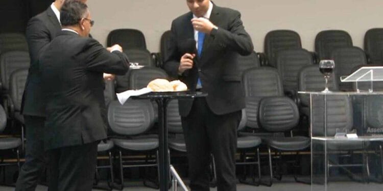 AD Santo André realiza “ceia on-line” após suspensão de cultos presenciais