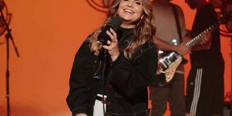 Show de Aline Barros no sertão de Pernambuco custará R$ 250 mil