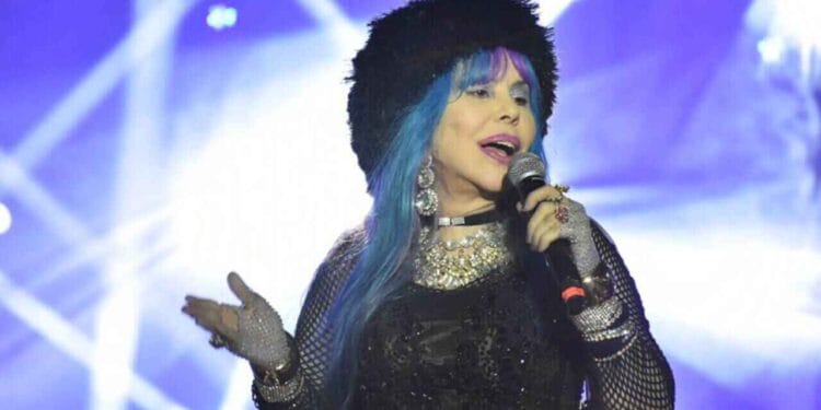 Em culto, Baby do Brasil pede às vítimas de abuso sexual que perdoem seus agressores