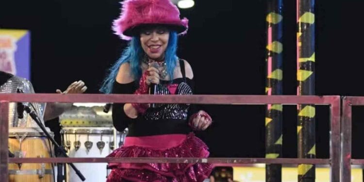 Pastora Baby do Brasil puxou o bloco “Arrebatados”no Carnaval de Salvador
