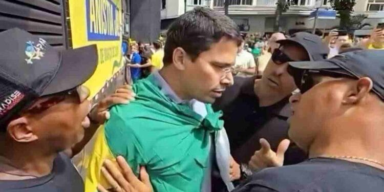 Deputado e pastor admite excesso ao presenciar gravação de agressão