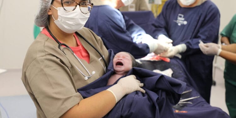 Saúde – Primeiro parto no Hospital Regional Dr. Júlio Pérez Antelo marca história em Guajará-Mirim – Governo do Estado de Rondônia