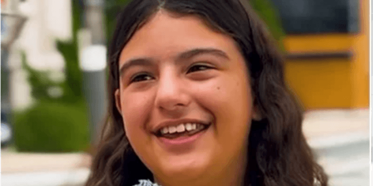 Menina de 10 anos diz motivo de vender pulseiras: ‘Amor de Jesus’