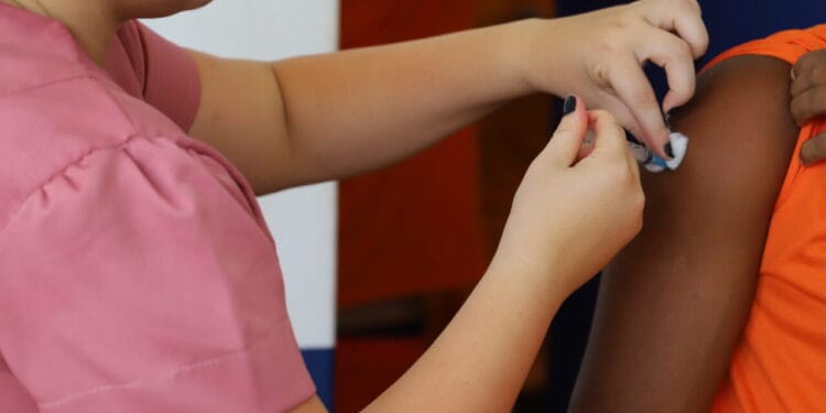 Vigilância em Saúde – Campanha reforça importância da vacinação de HPV entre os métodos de prevenção do câncer de colo do útero – Governo do Estado de Rondônia