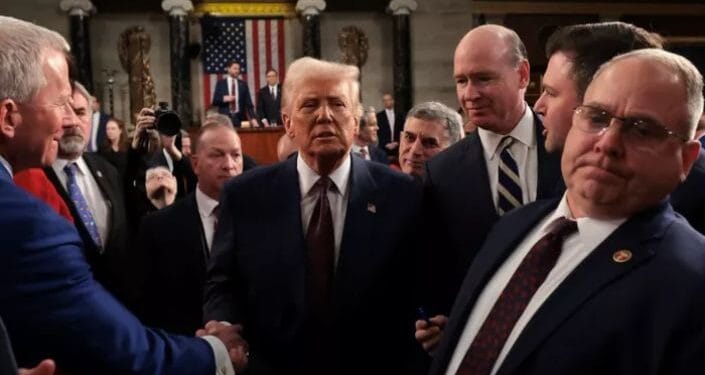 Crianças são ‘perfeitas do jeito que Deus as criou’, diz Trump