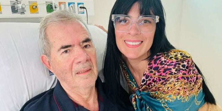 Fernanda Brum agradece orações após seu pai receber alta