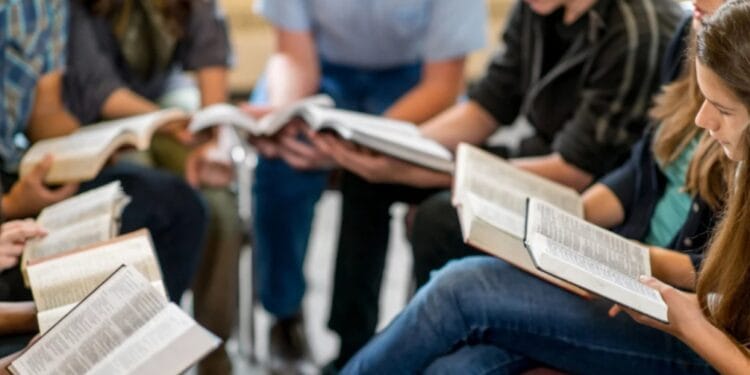 MP recua contra as orações de alunos