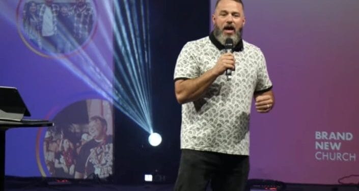 Pastor condenado por roubar enorme quantia de dinheiro da igreja