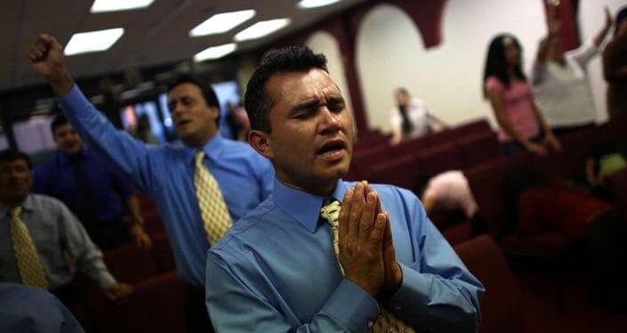 Igrejas hispânicas enfrentam dificuldades financeiras graves