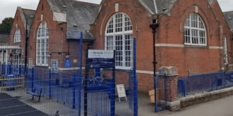 Escola cancela eventos da Páscoa alegando “respeito pela diversidade”