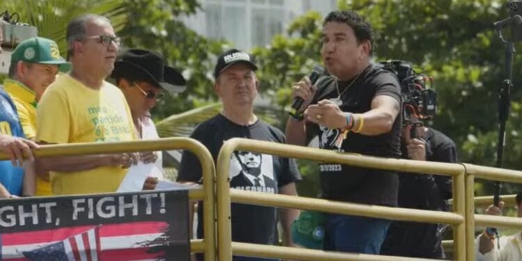 Magno Malta nega alcoolismo e diz que processará ator da Globo