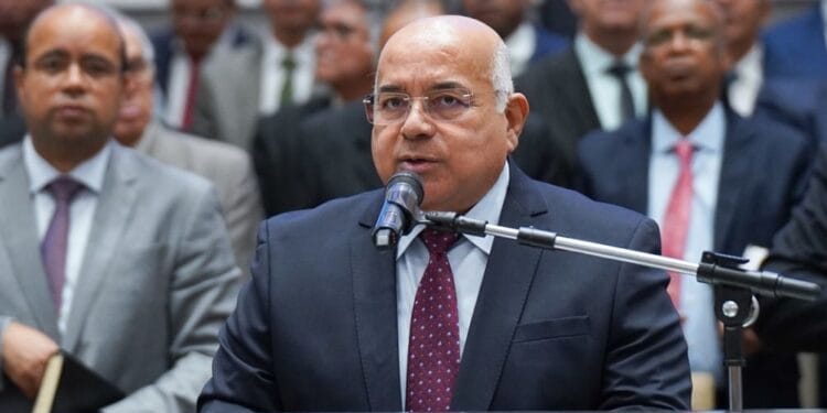 Quem manda no casamento? Veja o que esse pastor tem a dizer