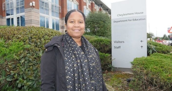 Professora cristã demitida por mostrar visão bíblica sobre pecado