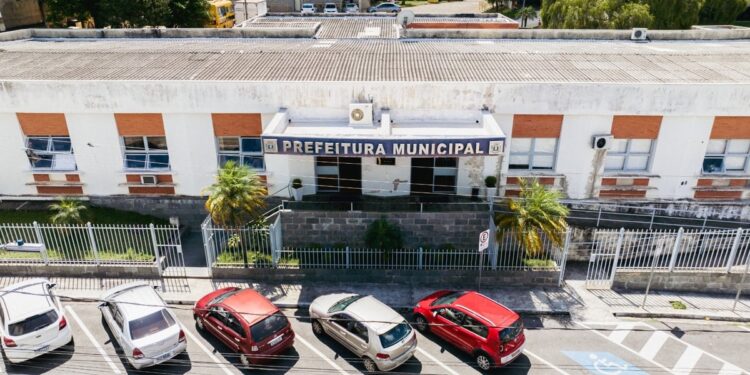 Cidade de MG orienta escolas a evitar citações que associem a Páscoa à tradição cristã