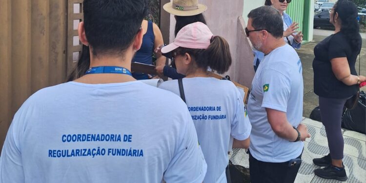 Mutirão de Regularização Fundiária é retomado no Bairro Costa e Silva e segue até 9 de maio, em Porto Velho