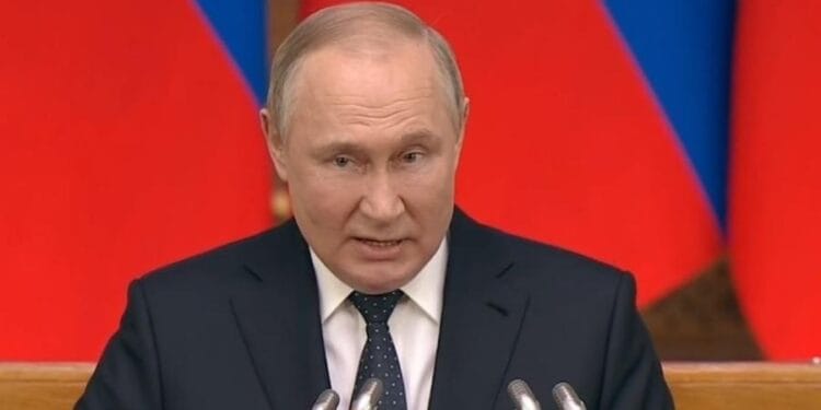 Regime de Putin toma decisão polêmica contra o Novo Testamento