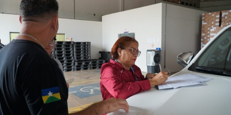 Novas caminhonetes reforçam ações de vigilância e prevenção às IST/Aids e hepatites virais em Rondônia