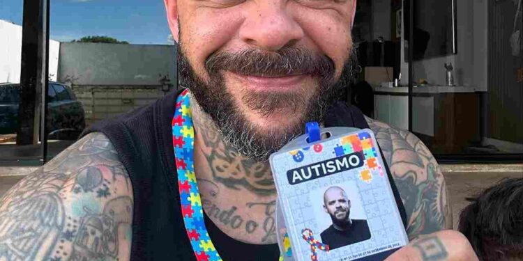 Pastor Anderson Silva revela diagnóstico de autismo