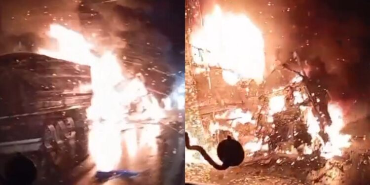 Carretas são consumidas pelo fogo após colisão frontal na BR-364 – VEJA O VÍDEO