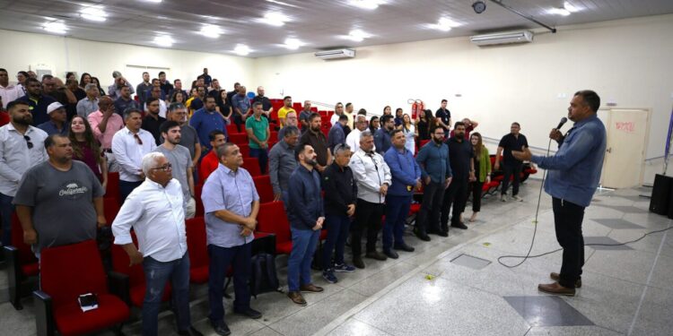 Encontro técnico reúne residentes e gerentes de usinas do DER-RO para fortalecer ações de infraestrutura em Rondônia