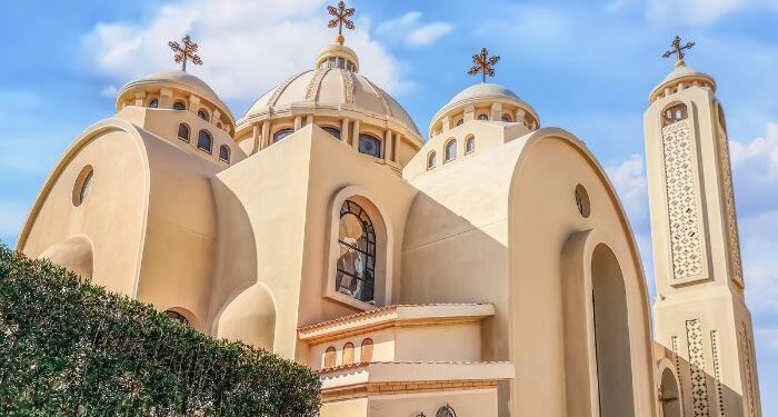 Cristãos do Egito enfrentam ‘pressão constante para esconder sua fé’