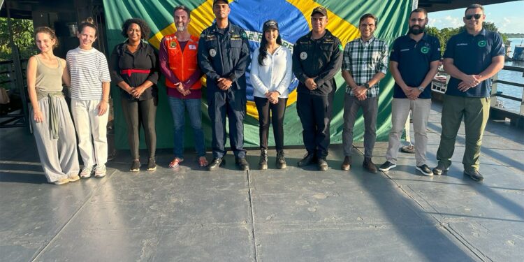 Cristiane Lopes participa de comissão Humanitária levando ajuda aos moradores do distrito de Calama