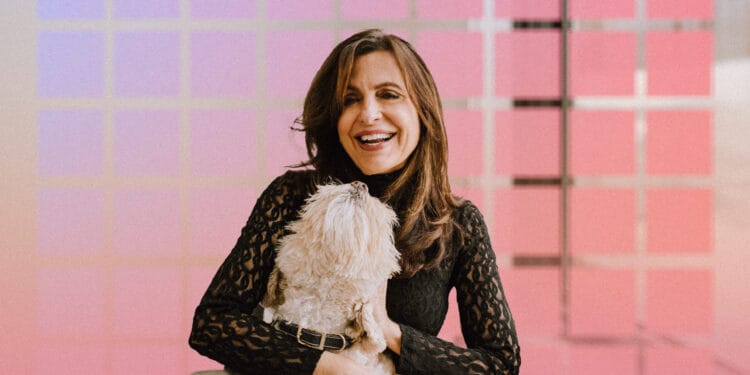 Autora explica como a feminilidade reflete uma ‘batalha espiritual’