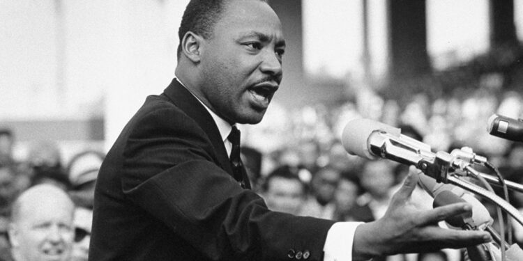 Igreja de Memphis, fundamental para última campanha de Martin Luther King, é destruída por incêndio